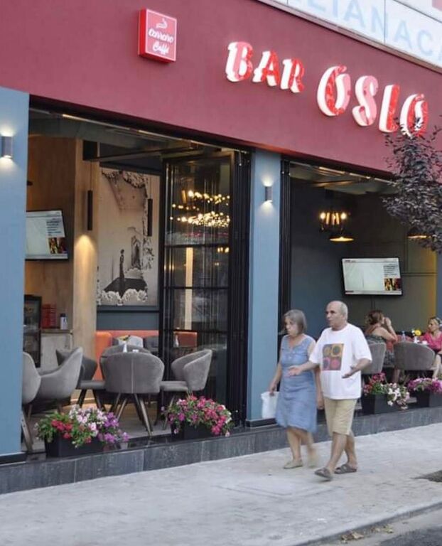 1+1,appartamento arredato in edificio nuovo con ascensore, via Bardhyl, bar Oslo, 450 mila lek