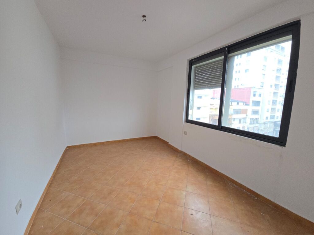🏡 APPARTAMENTO 2+1 IN VENDITA – VICINO ALLA DIREZIONE DELLA POLIZIA, DURRËS