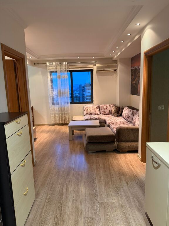 Apartment 2+1 for rent Karl Gega Street !