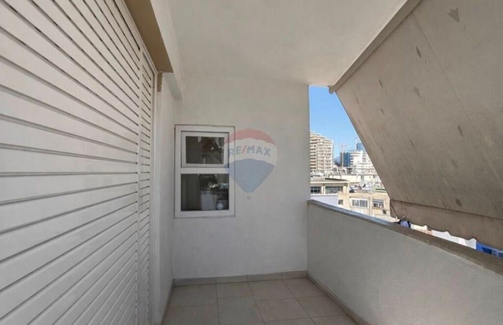 Shitet apartament 2+1+2 pranë Stadiumit Dinamo ID: 530471016-3