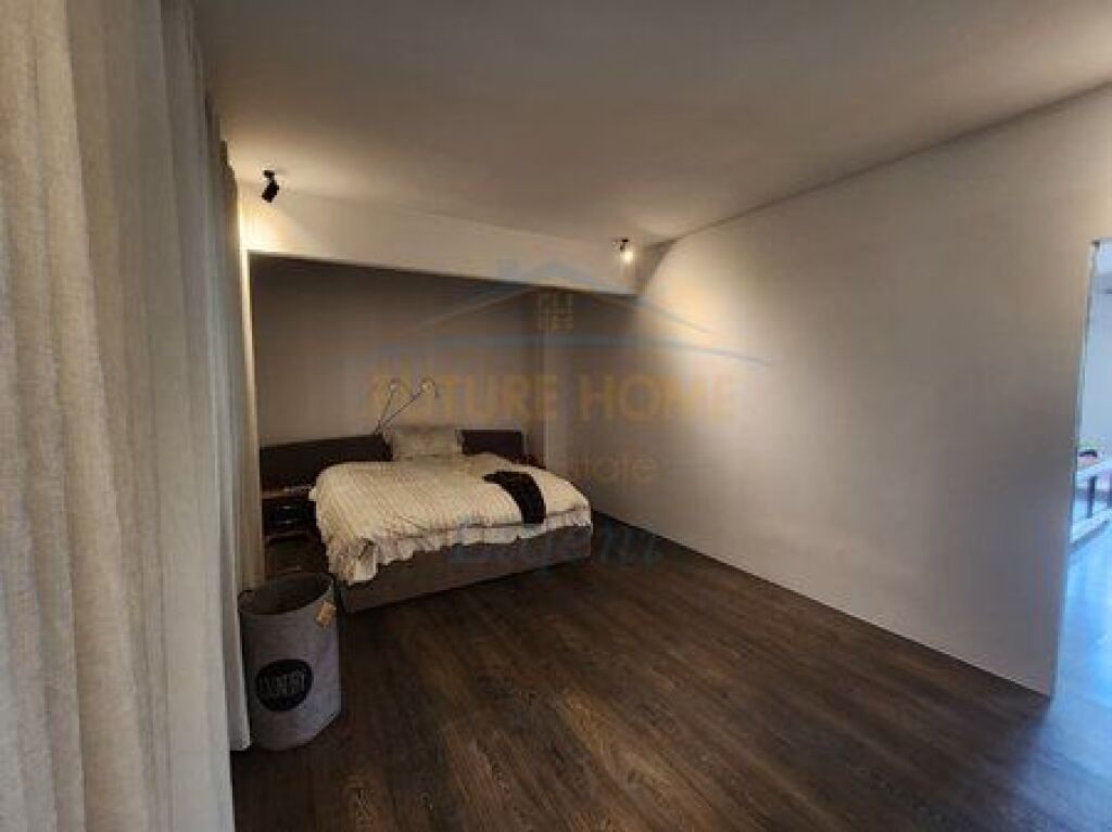Shitet, Apartament 1+1, Liqeni i Thatë, Tiranë