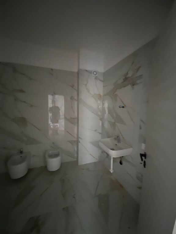 Paskuqan , Ahmati petrol , 2+1+2wc for rent