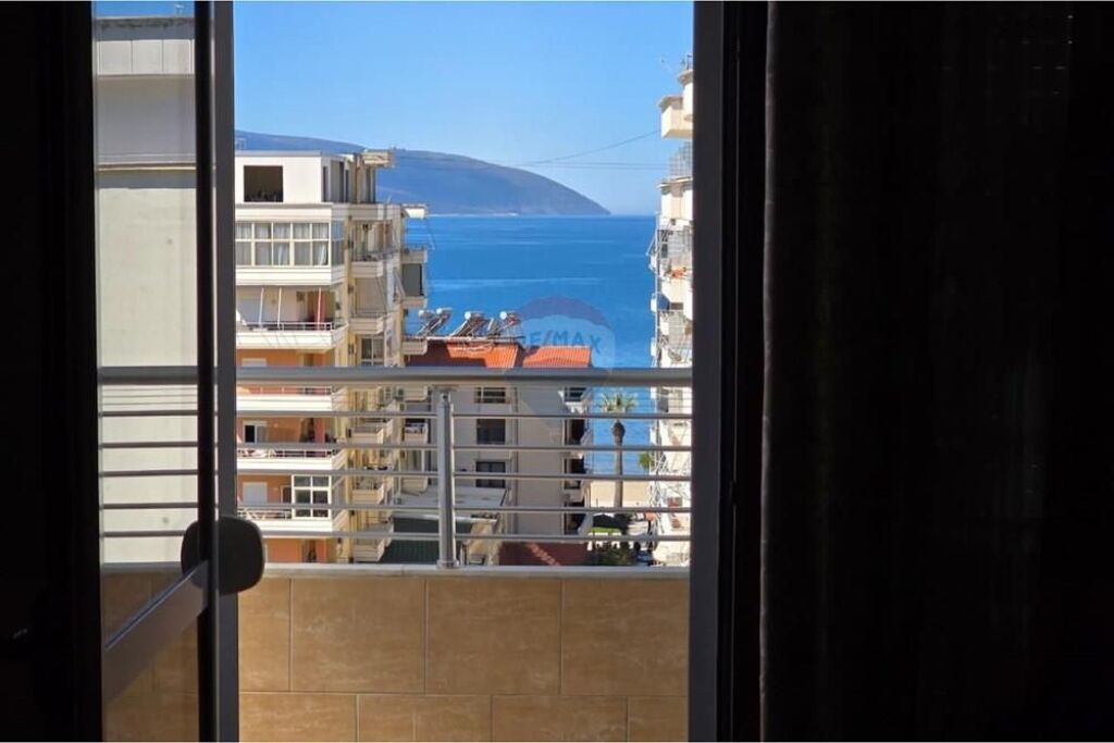 🌊 Apartament 2+1 me qira në Lungomare 🏡