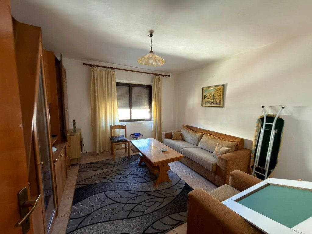 Rruga Asim Vokshi, Shesim Apartament 3+1