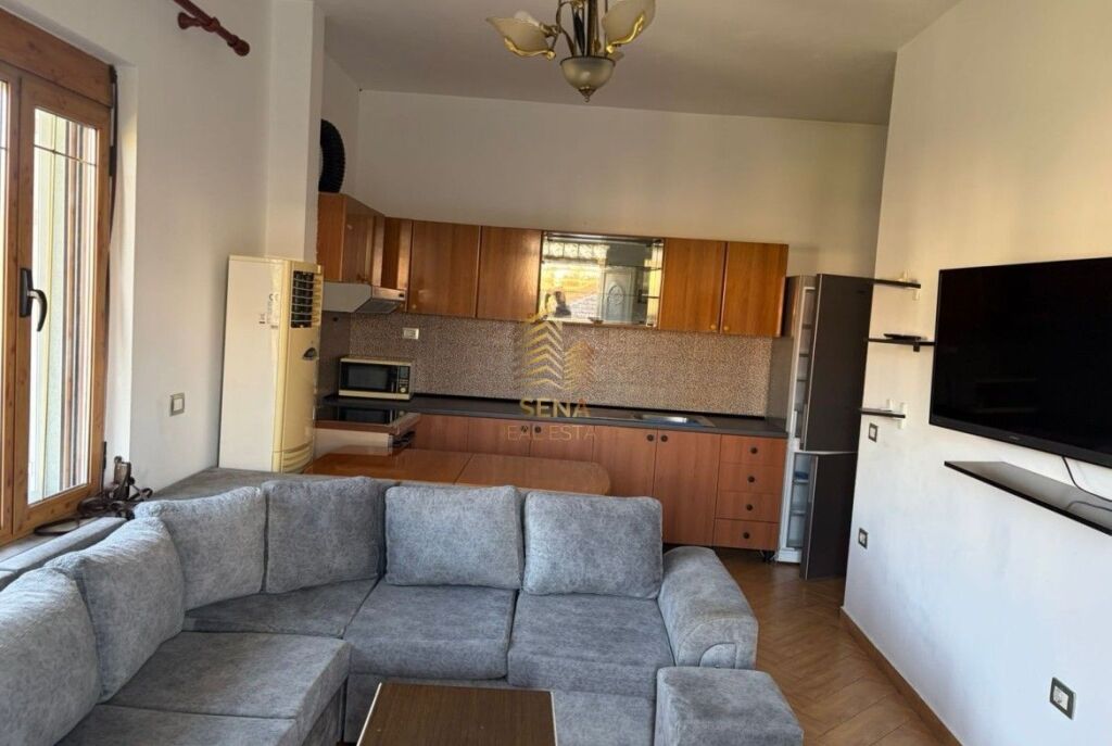 Qira, Hyrje Private 2+1+Blk, Laprake, 45,000 Lek/Muaj