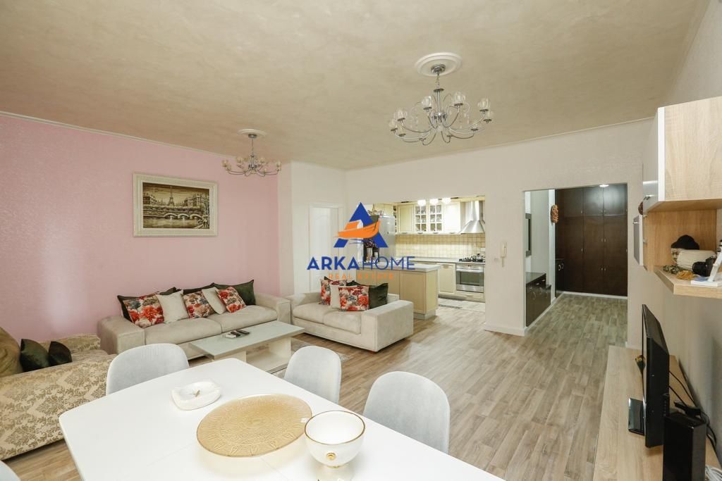 FOR RENT APARTMENT 3+1+2+2 BALCONIES "IN THE CENTER" 1200 EURO