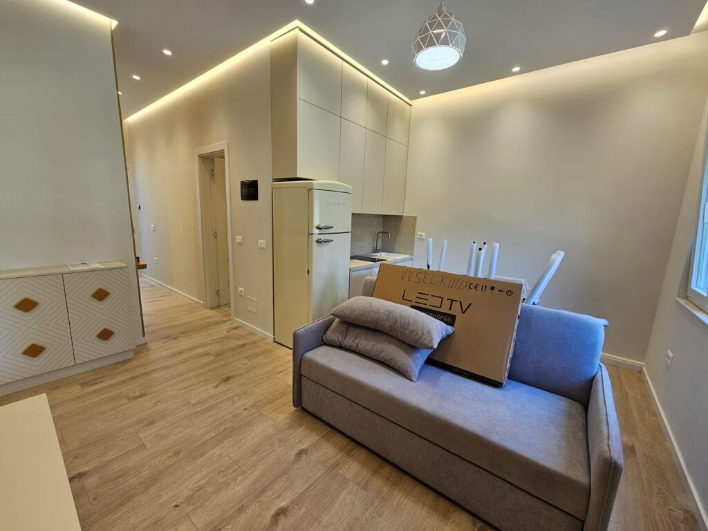 Appartamento in Affitto 1+1 in Centro (ID B2101167) Tirana.