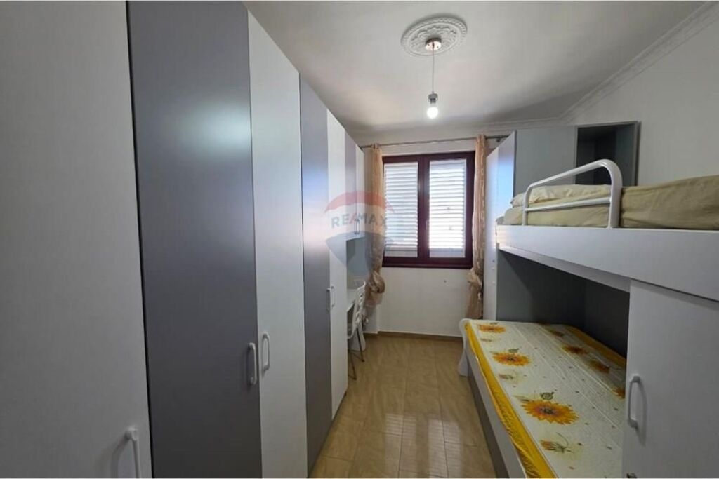 🌊 Apartament 2+1 me qira në Lungomare 🏡
