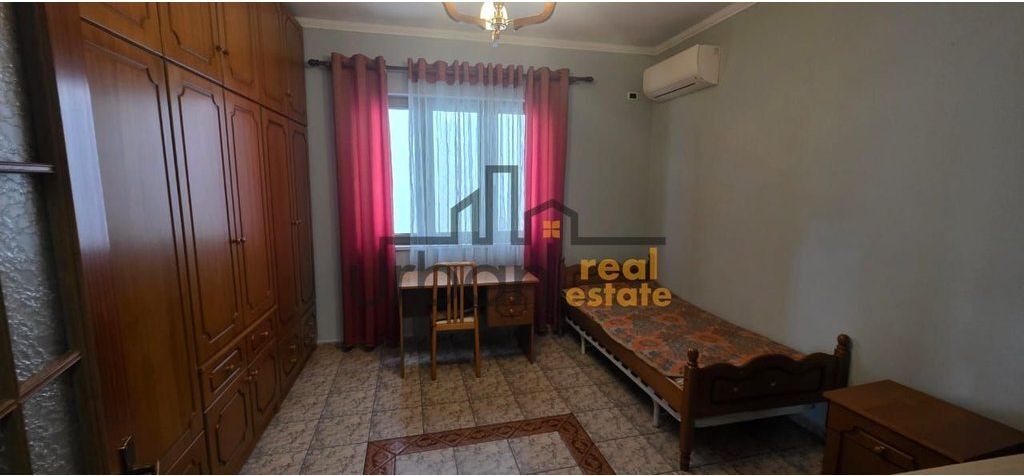 Affitto, Parte di Villa, 3+1+2, Mercato Elettrico, Tirana - 750€ | 140 m²