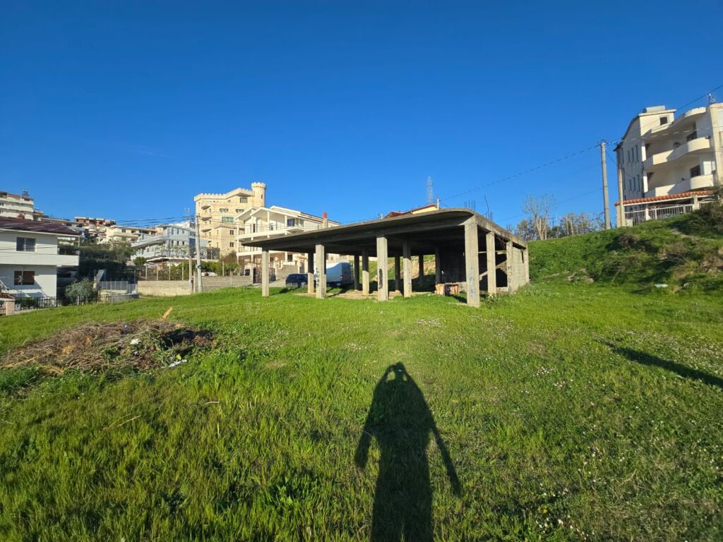 🏡 VENDESI KARABINA A ARAPAJ, DURRËS