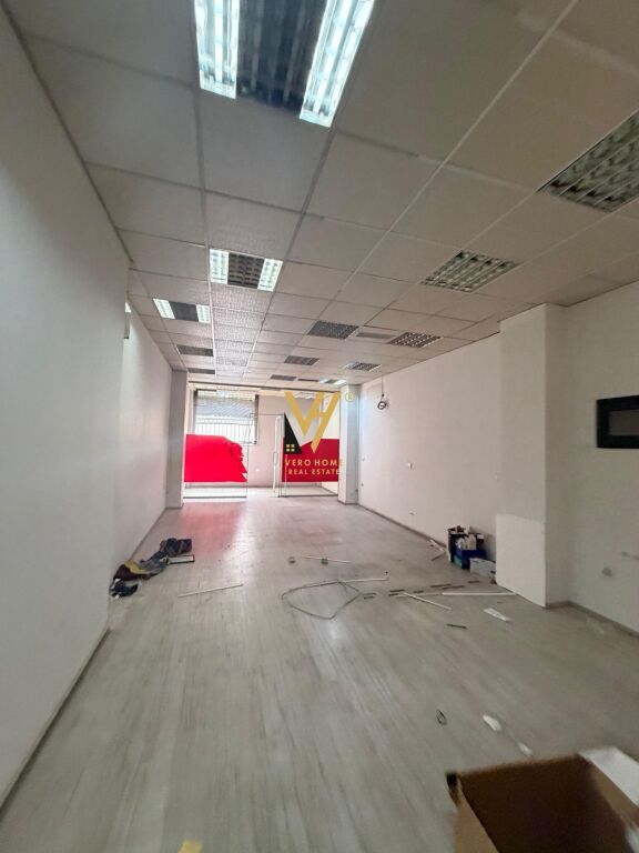 OFFICE 420 M2 FOR RENT ON ELBASANI STREET 7,000 EURO