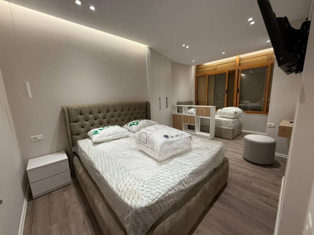 🏡 Apartament 1+1 për Shitje – Rr. Petro Korçari, Komuna e Parisit
