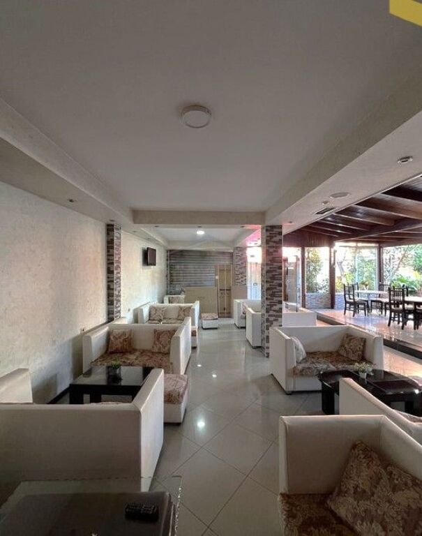 Affitto, Villa su 3 piani, Xhamlliku