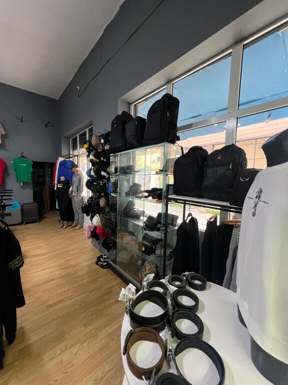 🔥Occasion🔥 5000€ for sale or exchange with a car, the entire shop 400 thousand lek monthly rent