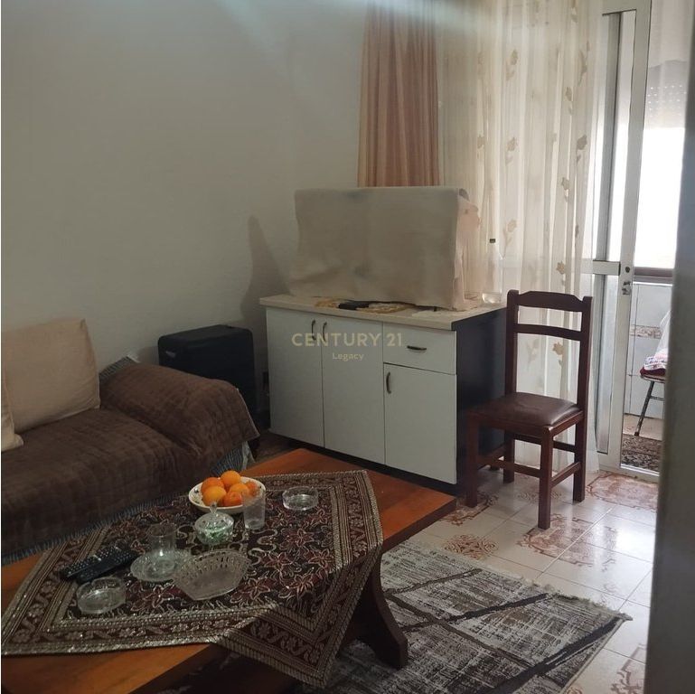 🏠 Shitet Apartament 2+1 te Pazari I Ri !!!
