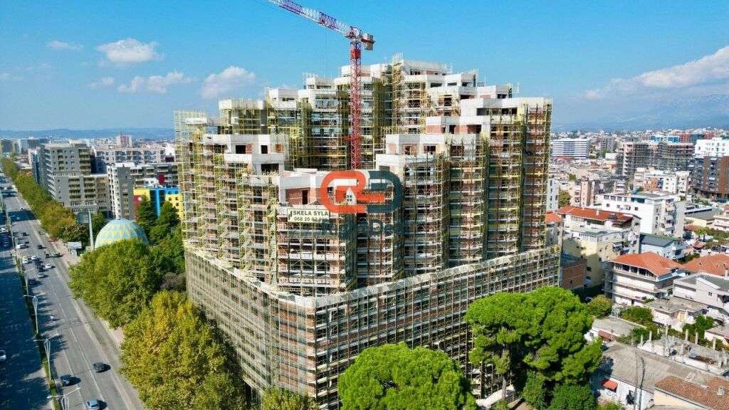 Occasione di Liquidazione !! Nel Complesso "Colonnade", Vicino a Zogu i Zi, Monolocale in Vendita, Opportunità Ideale di Investimento !!