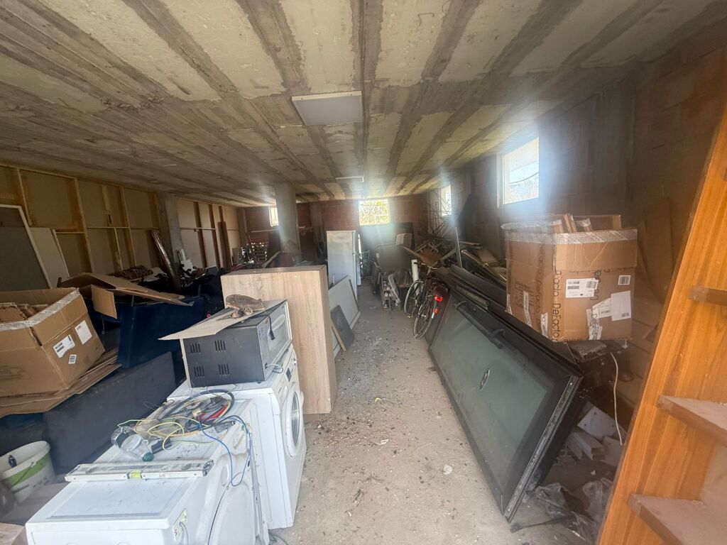 Affitto, Negozio, Tufina, Tirana - 30.000 Lek | 130m²