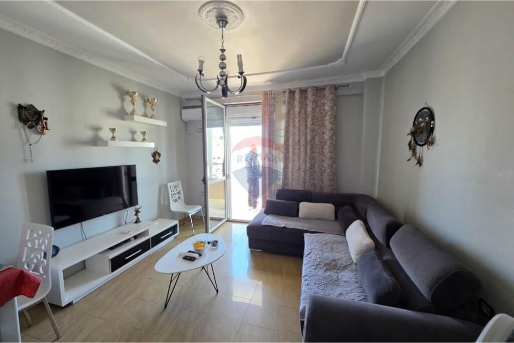 🌊 Apartament 2+1 me qira në Lungomare 🏡