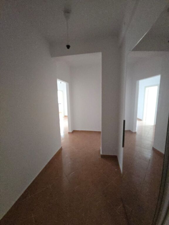 🏡 APPARTAMENTO 2+1 IN VENDITA – VICINO ALLA DIREZIONE DELLA POLIZIA, DURRËS