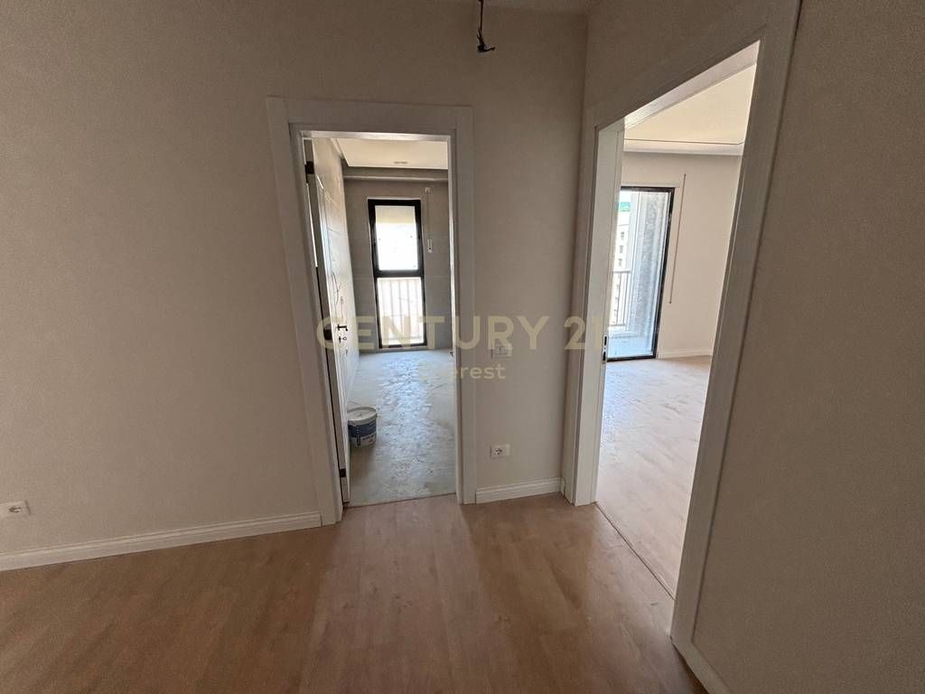 NEW BOULEVARD, SELLING APARTMENT 2+1+2