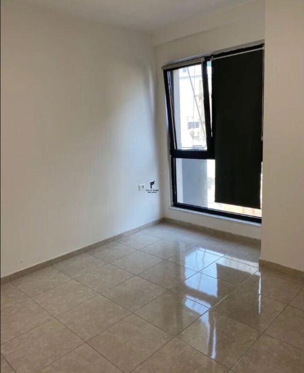 OFFICE FOR RENT 90 M2 PAZAR I RI 80,000 LEKE FH-68425
