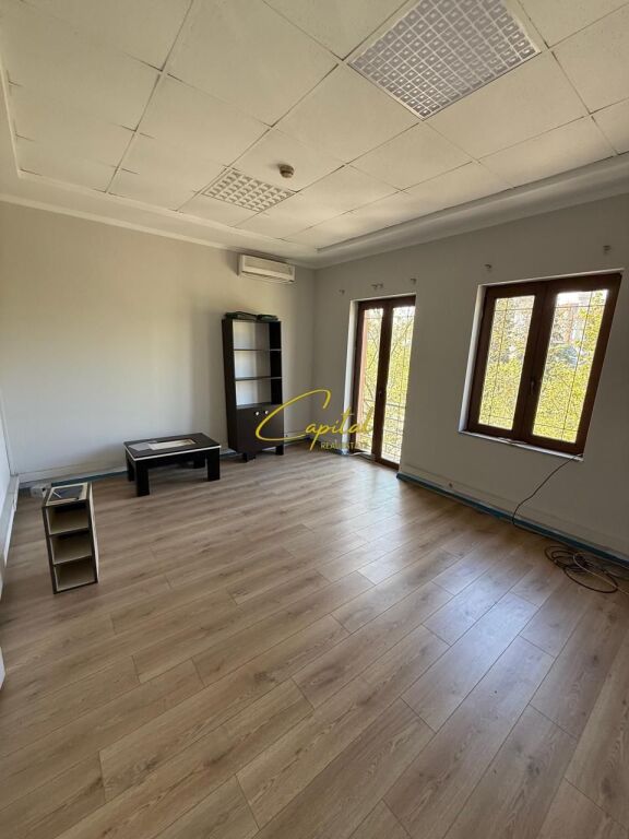 UFFICIO IN AFFITTO 22 M2 CENTRO 35.000 LEKE