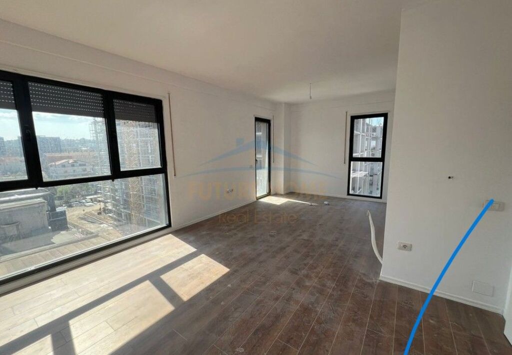 In vendita, Appartamento 2+1+2+Posto Auto, Via Sadik Petrela, Complesso ASL 2, Tirana.