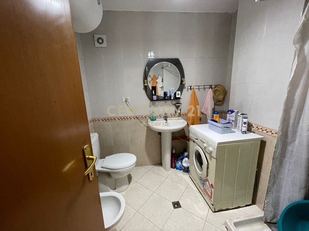 FOR RENT APARTMENT 1+1 KAVAJES STREET, NEAR THE CENTER.