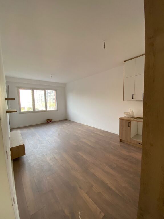 Paskuqan , Ahmati petrol , 2+1+2wc for rent