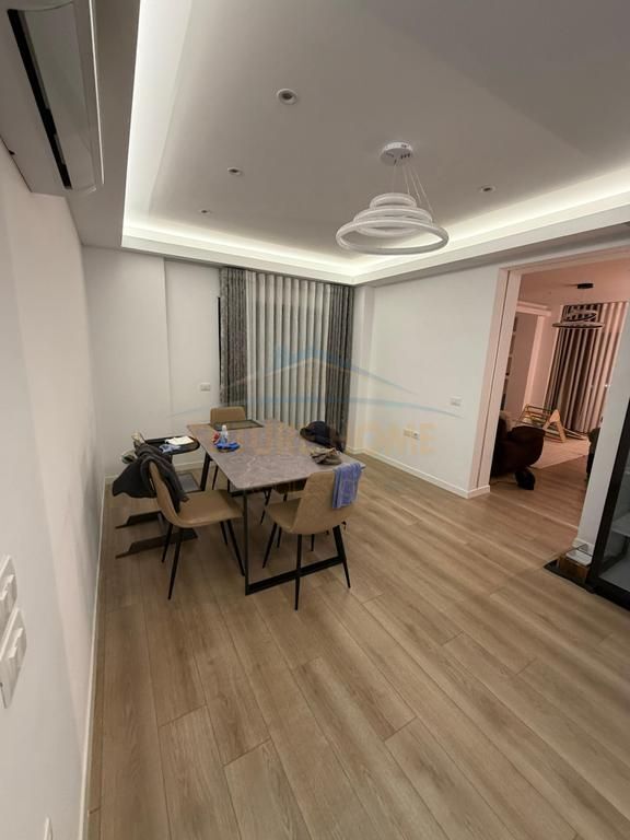 Affitto, Appartamento 2+1+2+ Posto Auto, Residenza "Kodra e Diellit", Tirana