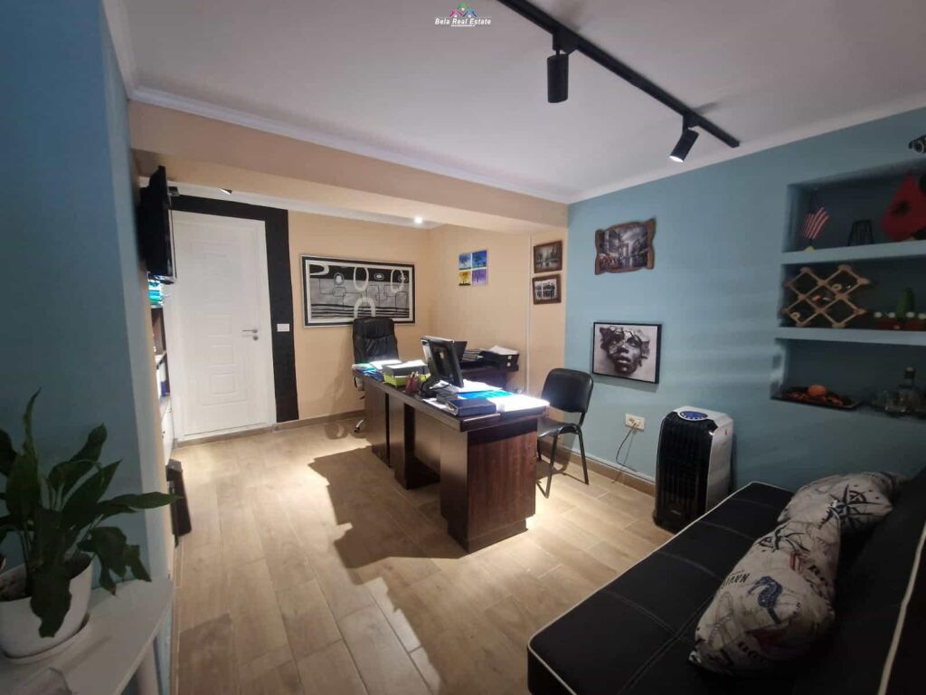 Ufficio in Vendita presso l'ex Esposizione (ID BZ119) Tirana