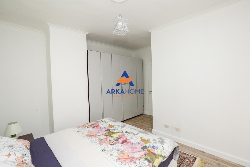 FOR RENT APARTMENT 3+1+2+2 BALCONIES "IN THE CENTER" 1200 EURO
