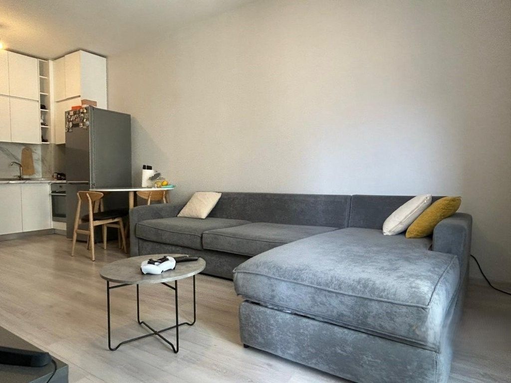 Apartment 1+1 + parking space for sale in the Kinostudios area!
