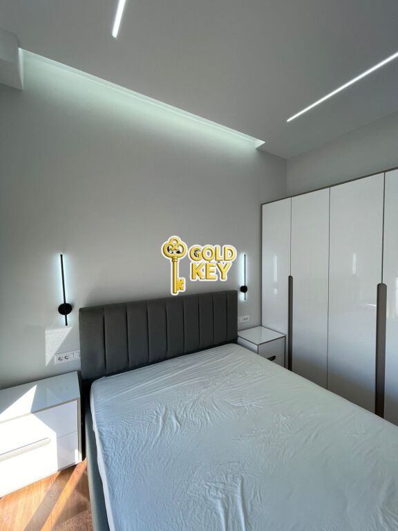🏡 APARTAMENT ME QERA 2+1+2 – BULEVARDI, DURRËS