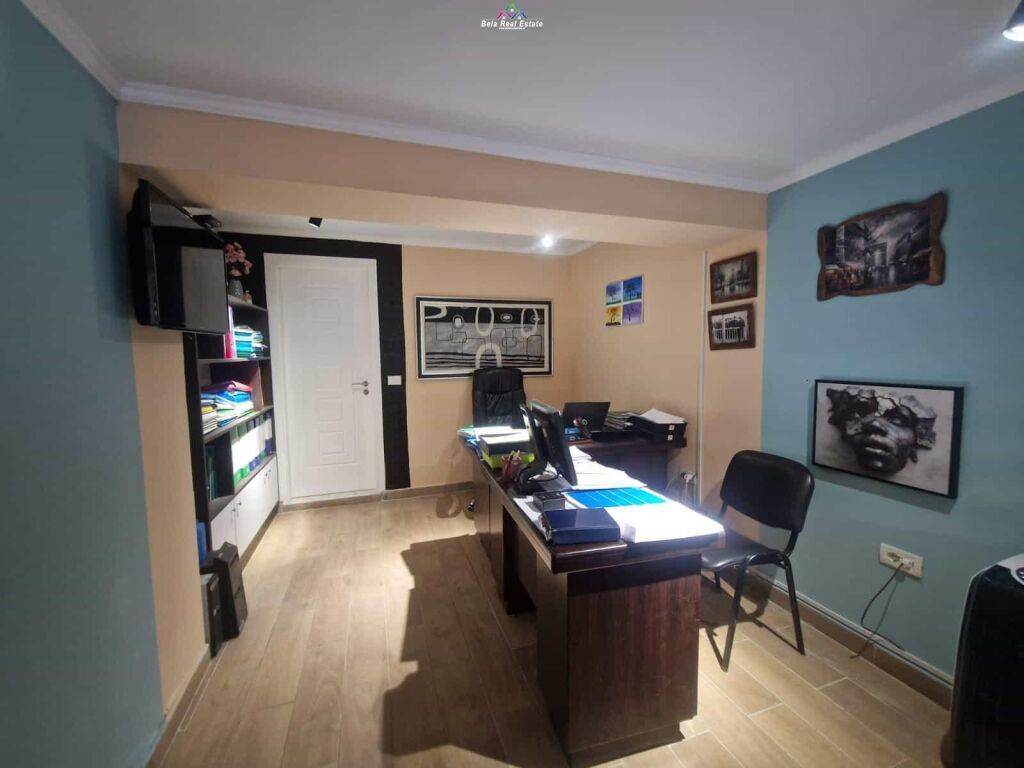 Ufficio in Vendita presso l'ex Esposizione (ID BZ119) Tirana