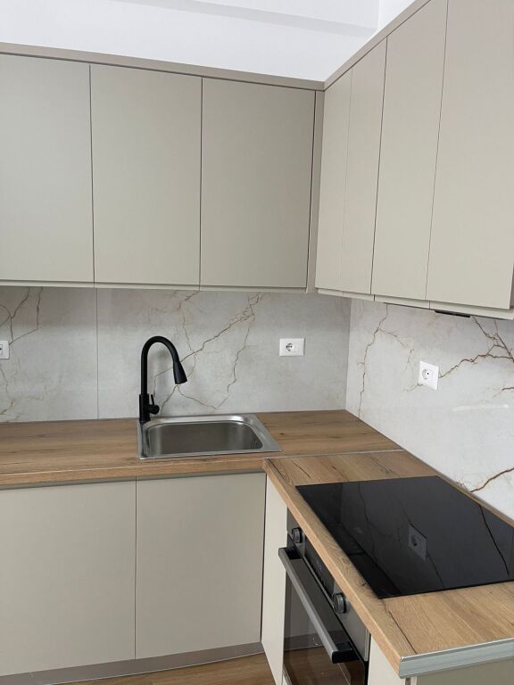 Appartamento 1+1+1 Balcone In Affitto