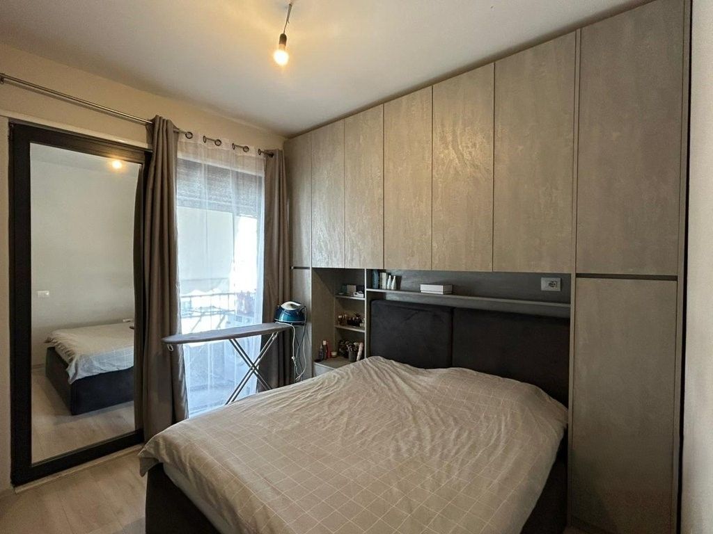 Apartment 1+1 + parking space for sale in the Kinostudios area!
