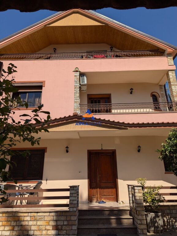 VILLA 3 FLOORS FOR SALE "NEAR ROBERT NACI STREET, HARRY FULTZ" 515000 EURO