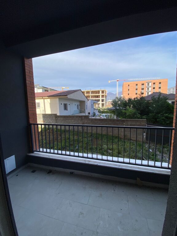 Paskuqan , Ahmati petrol , 2+1+2wc for rent