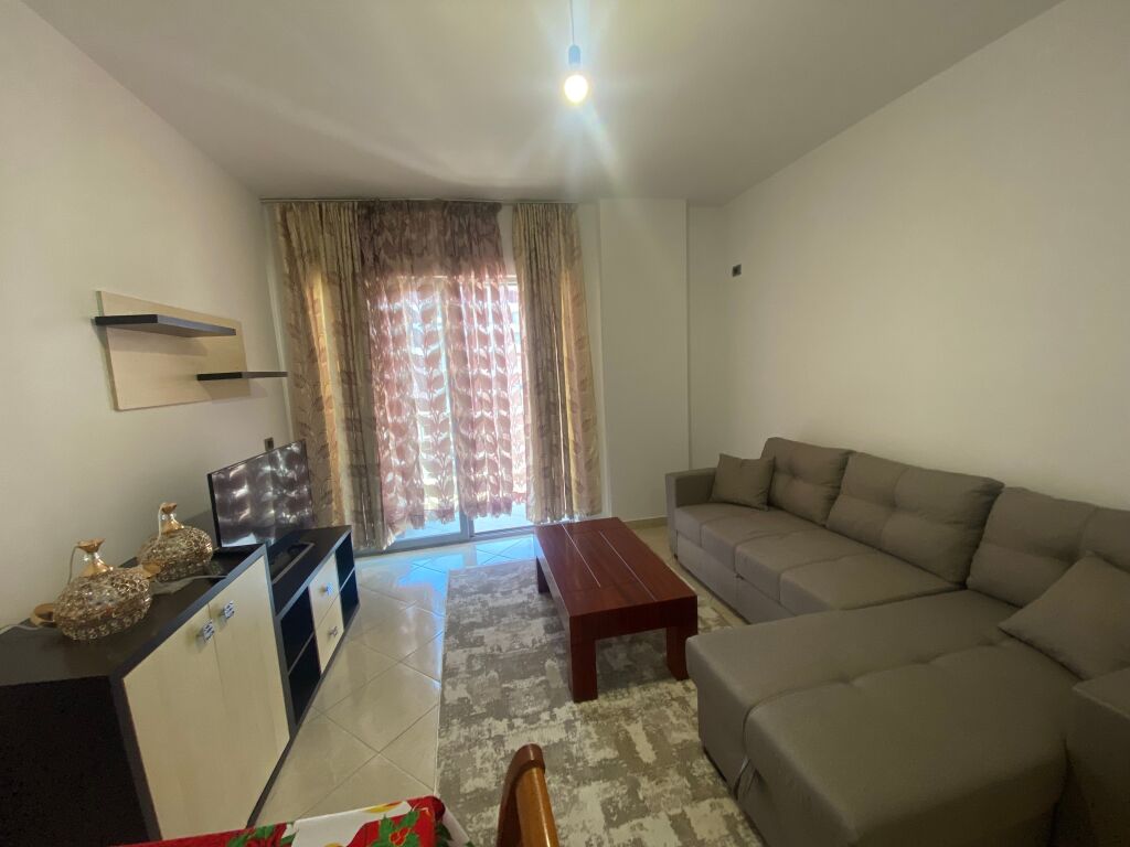 Appartamento 2+1 in affitto ad Astir !