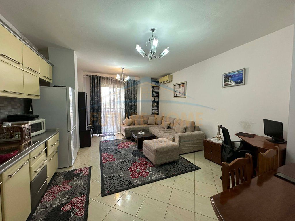 Qera, Apartament 1+1, Fresku