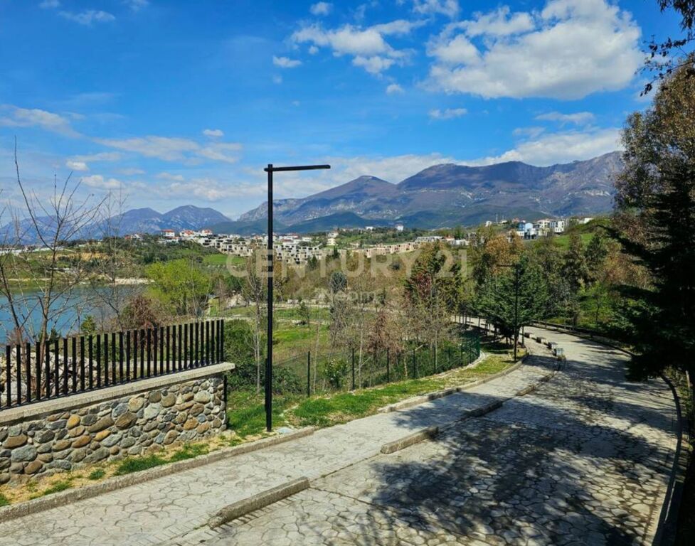 Villa for sale