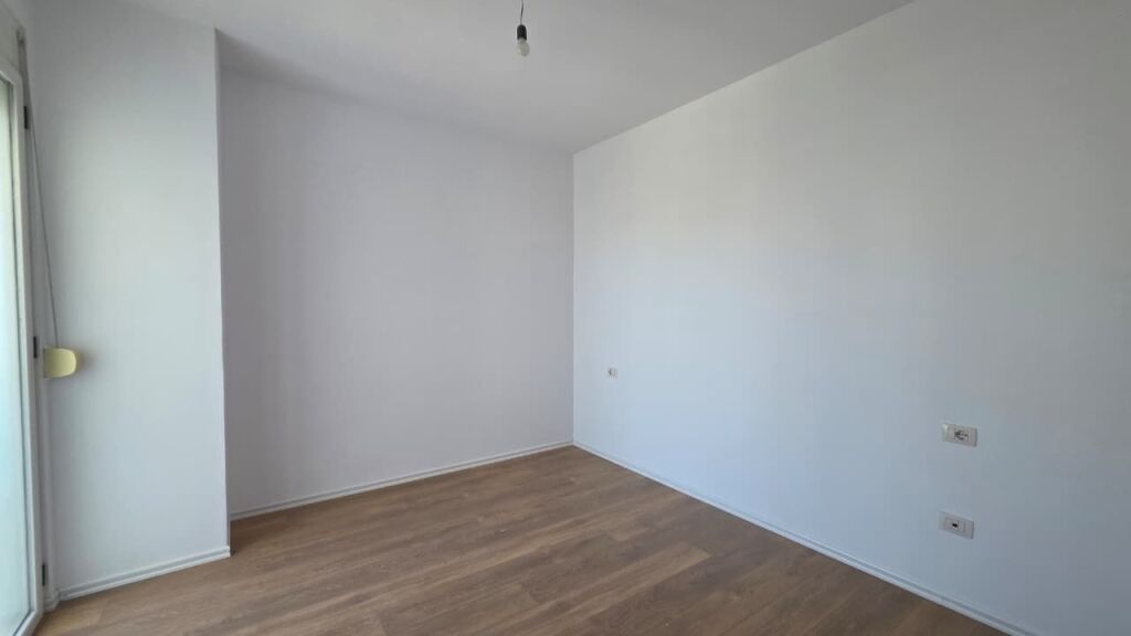 Appartamento 2+1 in vendita vicino al Porto & Marina di Vlora