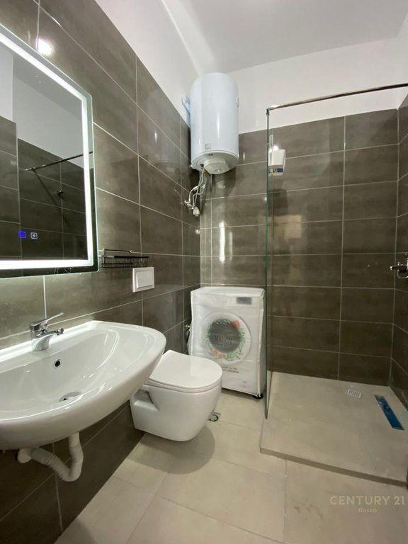 Apartament 1+1 me qira pranë Bulevardit të Ri