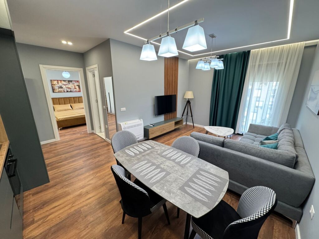 🏡 Jepet me qira apartament 1+1  📍 Adresa: Don Bosko, pranë Fiori di Bosko💰 Çmimi: 700 € / muaj (i diskutueshëm)