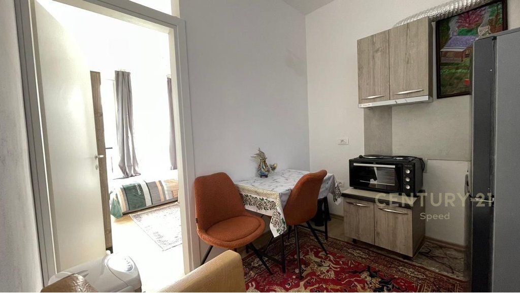 Studio apartments for rent in the 5 May area!