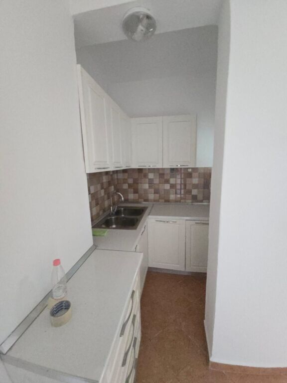 🏡 APPARTAMENTO 2+1 IN VENDITA – VICINO ALLA DIREZIONE DELLA POLIZIA, DURRËS