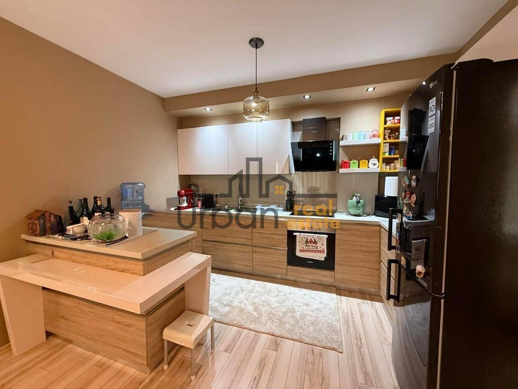 For sale, 2 Apartments + 2 Garages &amp; Storage, Ana Complex, Tirana - 435,000€ | 194 m²