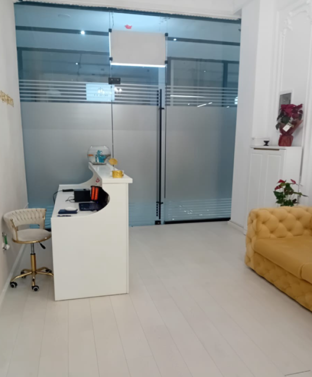 🏢 Shop for Rent – Kavaja Street (Garden Building) 