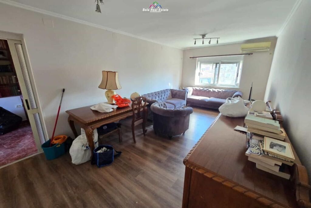 Apartament Ne Shitje 2+1 Ne Qender (ID B121215) Tirane